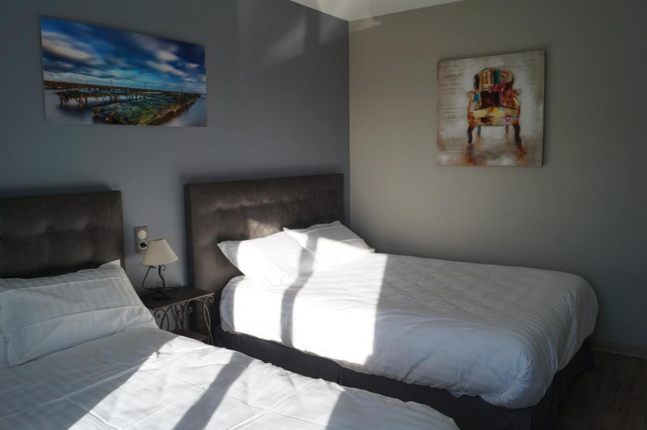 Hotel L'Embarcadere ลาบาร์-เดอ-มงต์ ภายนอก รูปภาพ