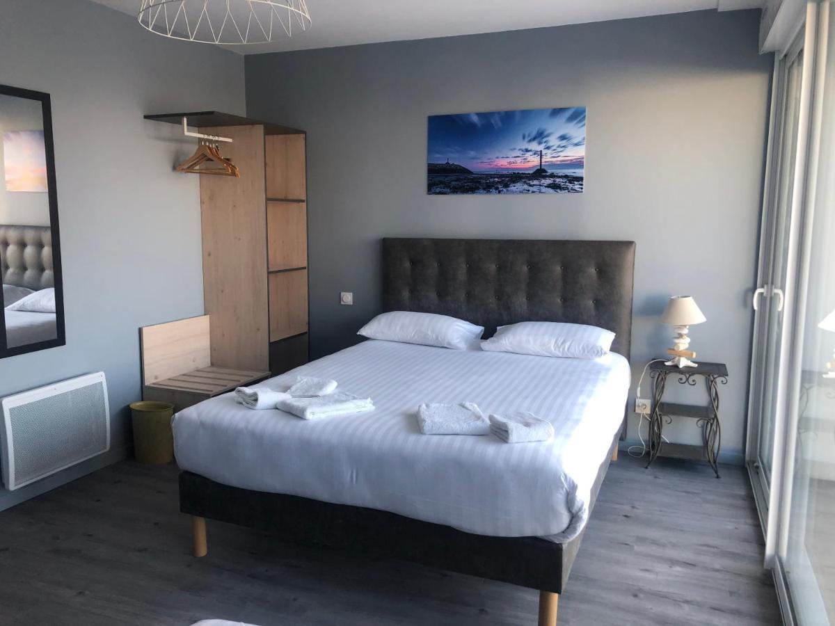 Hotel L'Embarcadere ลาบาร์-เดอ-มงต์ ภายนอก รูปภาพ