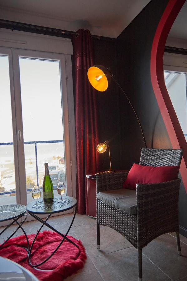 Hotel L'Embarcadere ลาบาร์-เดอ-มงต์ ภายนอก รูปภาพ